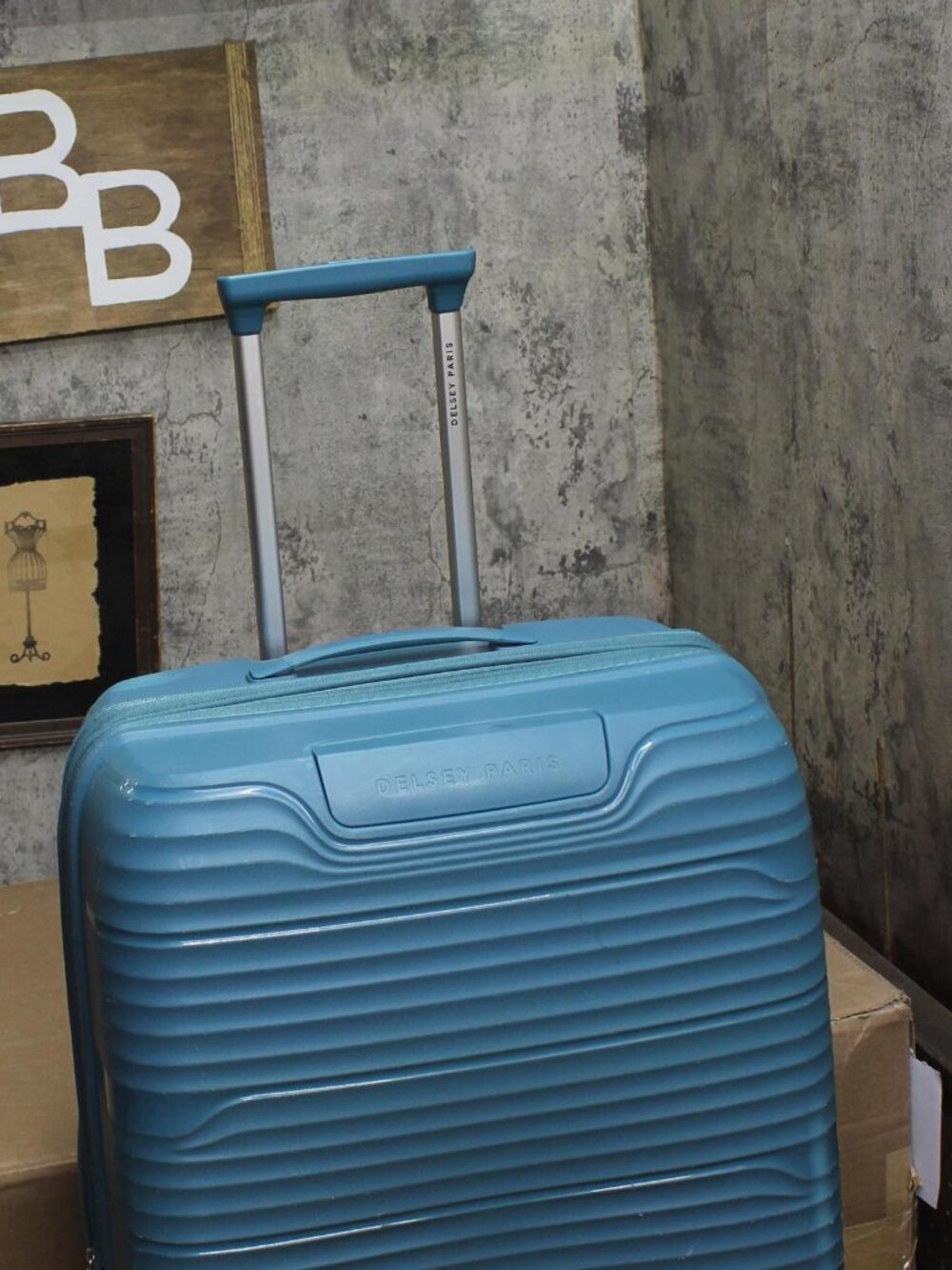 Delsey Paris Dune Hardside Spinner Suitcase Luggage Teal Blue 31" Large Check In - Picture 5 of 12